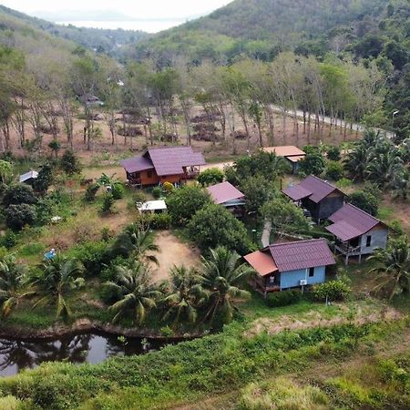 Green Mountain Resort Koh Yao Ko Yao Yai Bagian luar foto